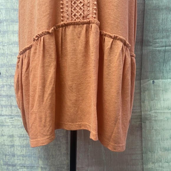 In excellent condition 2 Woman’s top. Old Navy XXL - Picture 4 of 16